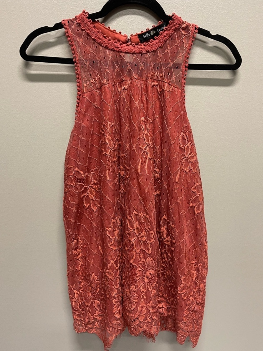 Belle & tweed Coral/cinnamon Lace Halter tank top